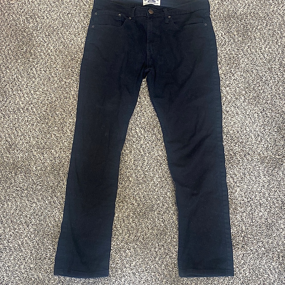 Black Levi’s jeans . 9/10 condition w34 L30 .